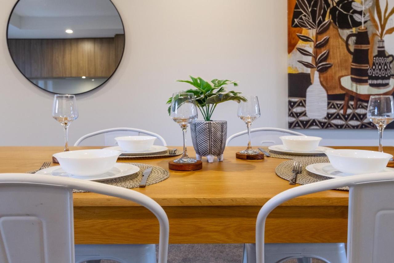 Hideout, Location, Location! W/park Apartamento